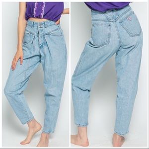 80’s high waisted pleated front Guess jeans 29